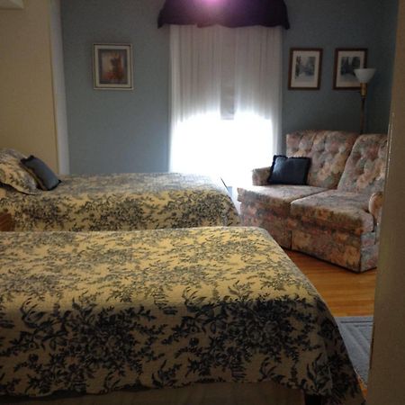 Maple Tourist Home B&B Grand Falls Exterior foto